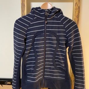 Lululemon scuba hoody size 4
